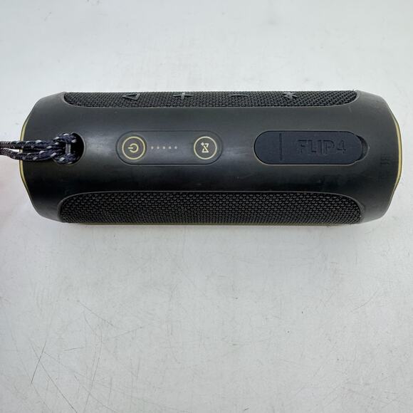 JBL Flip 4 Bluetooth Speaker in Black - Picture 2 of 7